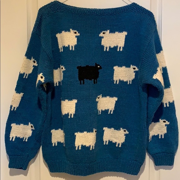 Andina Sweaters - Vintage black sheep 🐑 Andina sweater From Peru